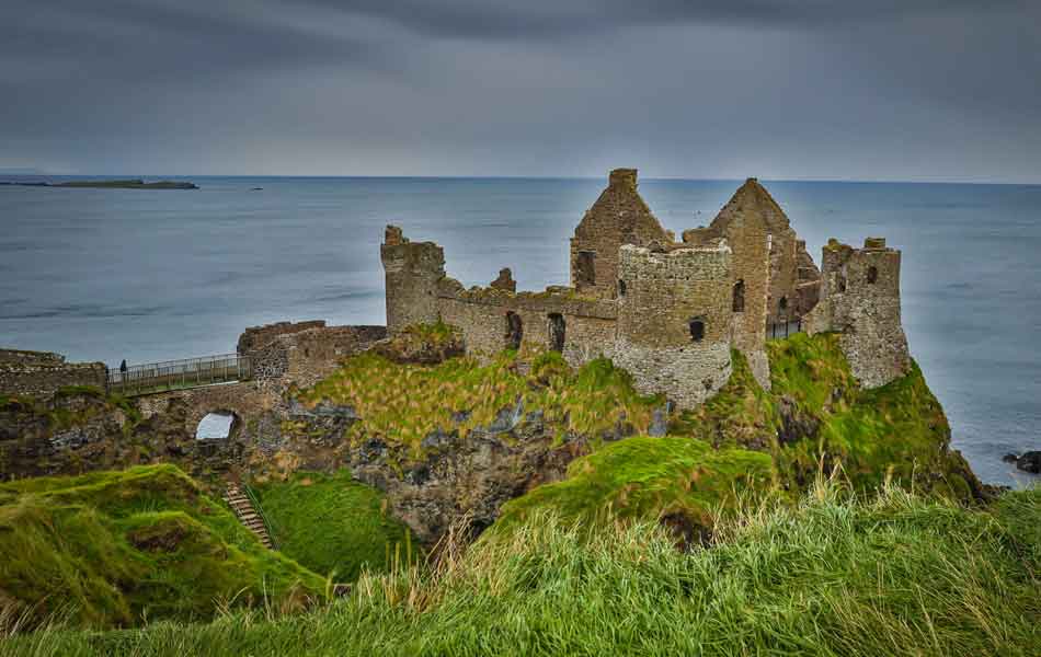 Giants Causeway Tour Dunluce Castle