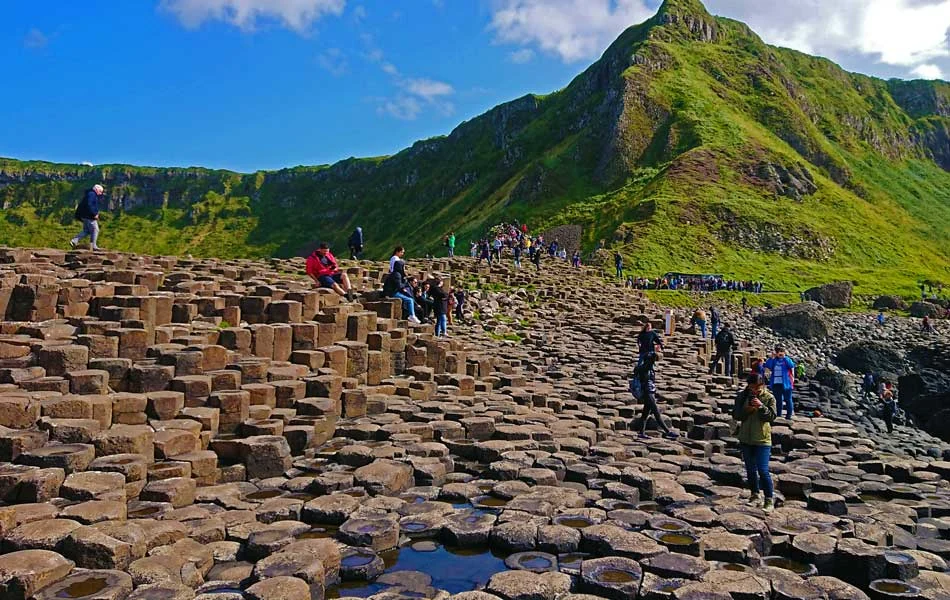 Giants Causeway and Belfast City Tour